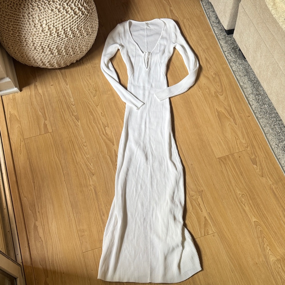 DEVON WINDSOR White Long Sleeve Dress